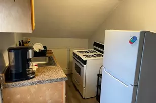 318 E 1st Ave, Roselle, NJ 07203 - Photo 5