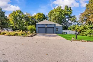 110 Kingwood Dr, Little Falls Township, NJ 07424 - Photo 5