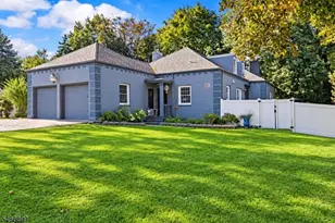 110 Kingwood Dr, Little Falls Township, NJ 07424 - Photo 1