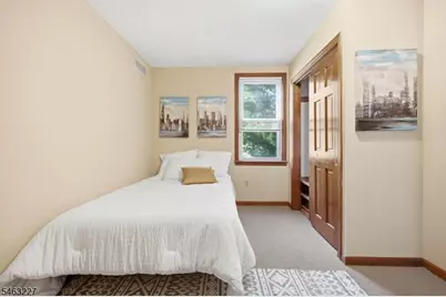 70 Rowland Ave, Clifton, NJ 07012 - Photo 9