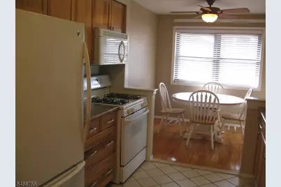 1300 Rock Ave  Unit #J5, North Plainfield, NJ 07060 - Photo 3