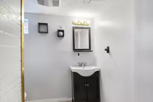 15 Whitman Ave, East Orange, NJ 07017 - Photo 15