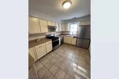 525 Jefferson Ave #2, Elizabeth, NJ 07201 - Photo 3