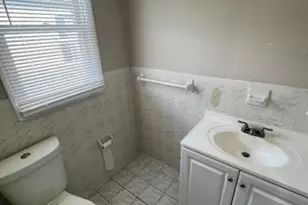 525 Jefferson Ave, Elizabeth, NJ 07201 - Photo 5