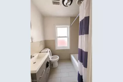 63 Huntington Ter, Newark, NJ 07112 - Photo 9