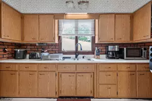 9 Chestnut St, Sussex, NJ 07461 - Photo 11