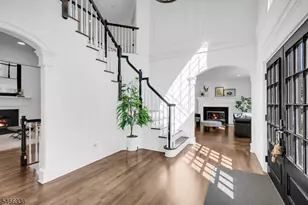14 Paddock Ct, Bernards Township, NJ 07920 - Photo 3