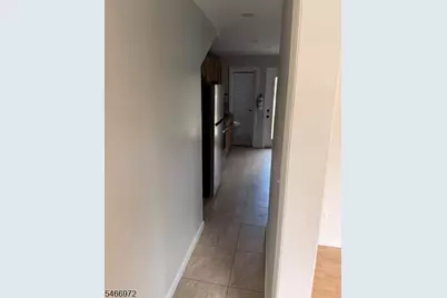 820 E Hazelwood Ave, Rahway, NJ 07065 - Photo 5