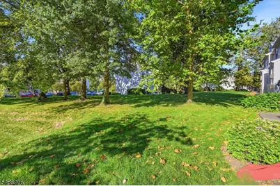 448 Hartford Dr, Nutley, NJ 07110 - Photo 43