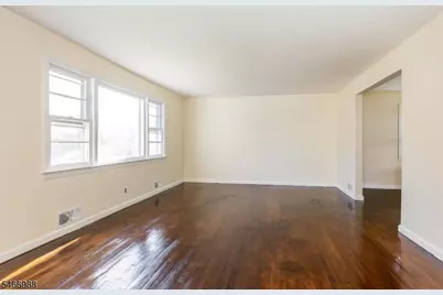 246 Grove St, Montclair, NJ 07042 - Photo 7