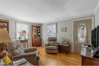 55 Eiseman Ave, Piscataway Township, NJ 08854 - Photo 5