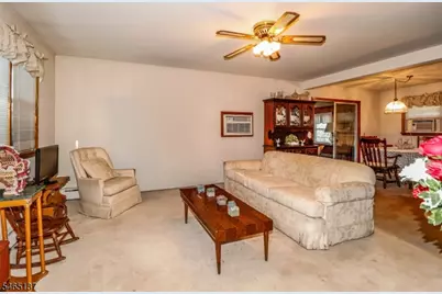 9 Castleton Ave, Franklin Township, NJ 08873 - Photo 3