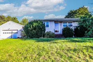9 Castleton Ave, Franklin Township, NJ 08873 - Photo 1