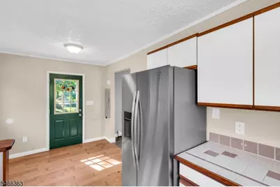632 Dorothy Ln, Roxbury Township, NJ 07850 - Photo 7