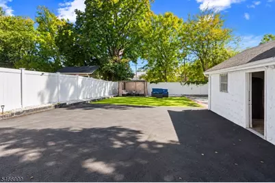 20 Lake Street, East Orange, NJ 07017 - Photo 15