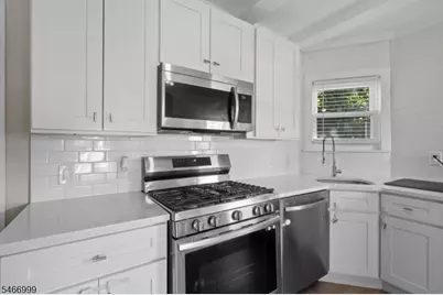 20 Lake Street, East Orange, NJ 07017 - Photo 11
