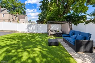 20 Lake St, East Orange, NJ 07017 - Photo 17