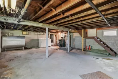 428 E 4th Ave, Roselle, NJ 07203 - Photo 21