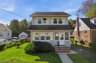 428 E 4th Ave, Roselle, NJ 07203 - Photo 1