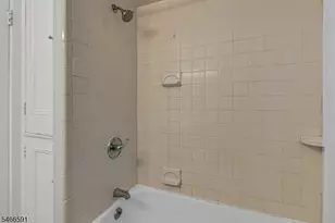 9 Laurel Pl, Montclair, NJ 07043 - Photo 19