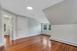 9 Laurel Pl, Montclair, NJ 07043 - Photo 21