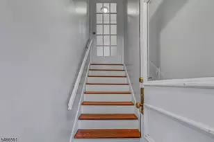 9 Laurel Pl, Montclair, NJ 07043 - Photo 3