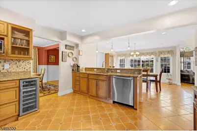 124 Mountain Ave, Warren Township, NJ 07059 - Photo 9