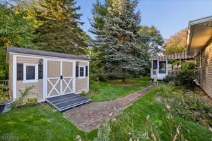 2 Candlewood Ct, Parsippany, NJ 07054 - Photo 33