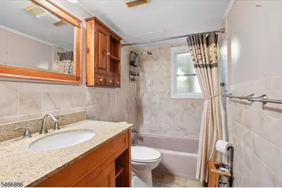 2 Candlewood Ct, Parsippany, NJ 07054 - Photo 25