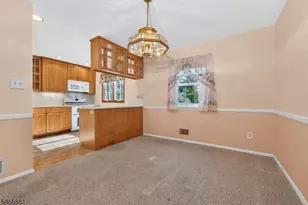 267 Seville Ct, Bridgewater, NJ 08807 - Photo 7