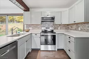 27 Degroat Rd, Wantage, NJ 07461 - Photo 11