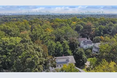 439 Grove St, Montclair, NJ 07043 - Photo 49