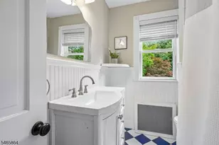 439 Grove St, Montclair, NJ 07043 - Photo 31