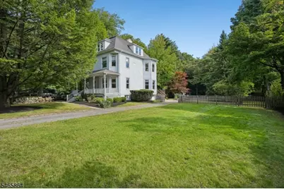 439 Grove St, Montclair, NJ 07043 - Photo 3