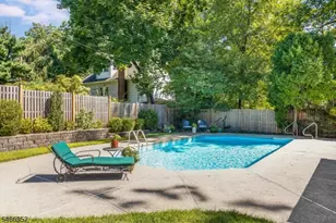 6 Sutherland Rd, Montclair, NJ 07042 - Photo 37
