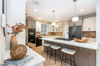 6 Sutherland Rd, Montclair, NJ 07042 - Photo 15