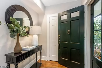 6 Sutherland Rd, Montclair, NJ 07042 - Photo 7