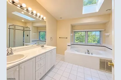 34 Leonard Ter, Roseland, NJ 07068 - Photo 15