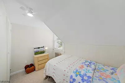 16 Jaqui Ave, Morris Plains, NJ 07950 - Photo 17