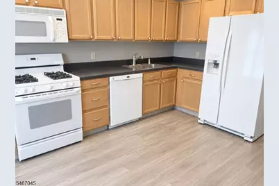 100 Glen Ridge Ave #16, Glen Ridge, NJ 07028 - Photo 3