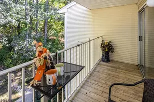 32 Brookside Ln, Mount Arlington, NJ 07856 - Photo 13