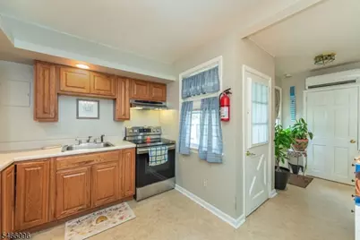 184 Fairfield Rd, Wayne, NJ 07470 - Photo 5