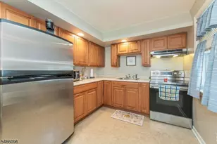 184 Fairfield Rd, Wayne, NJ 07470 - Photo 3