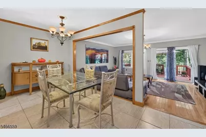 55 Chelsea Cir, Raritan Township, NJ 08822 - Photo 7