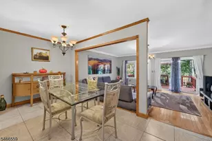 55 Chelsea Cir, Raritan Township, NJ 08822 - Photo 7