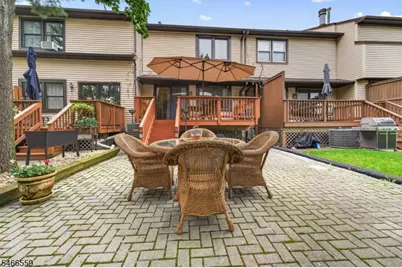 55 Chelsea Cir, Raritan Township, NJ 08822 - Photo 25