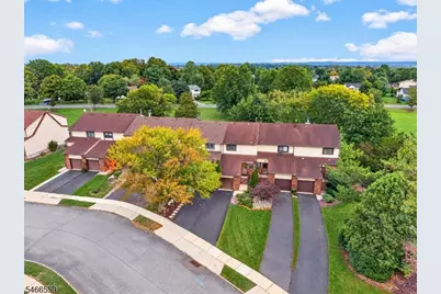 55 Chelsea Cir, Raritan Township, NJ 08822 - Photo 33