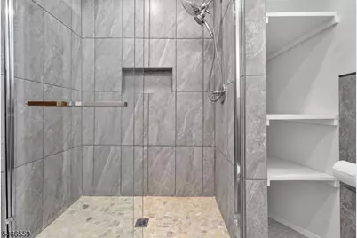 55 Chelsea Cir, Raritan Township, NJ 08822 - Photo 17