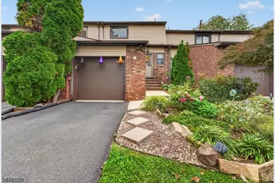 55 Chelsea Cir, Raritan Township, NJ 08822 - Photo 29