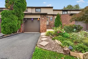 55 Chelsea Cir, Raritan Township, NJ 08822 - Photo 29